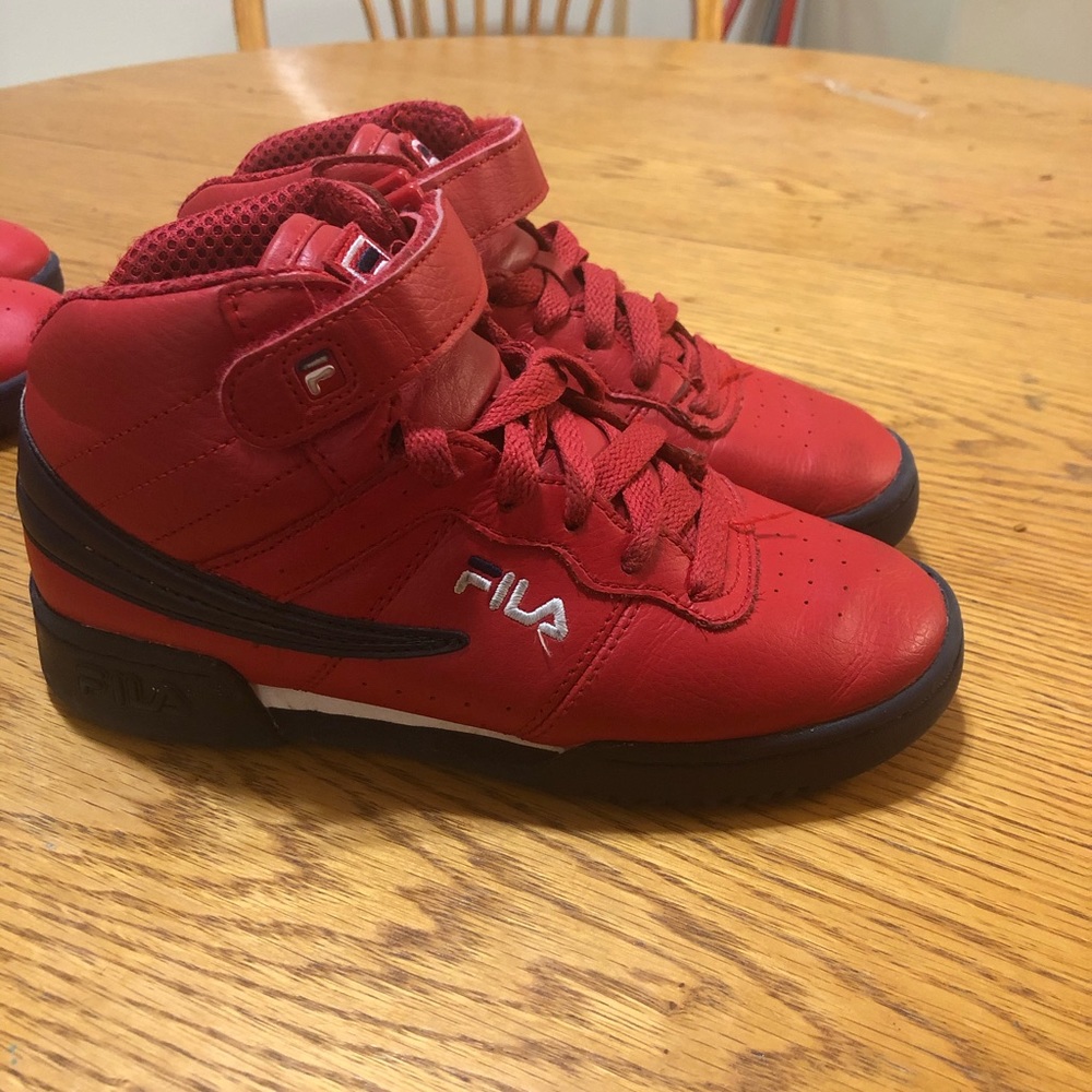 Boys Size 2 Fila High top